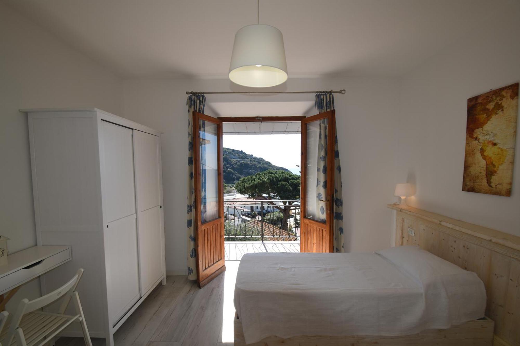 Appartamenti Cavoli - Vista Mare Con Terrazze, Clima E Posti Auto Spiaggia di Cavoli 外观 照片