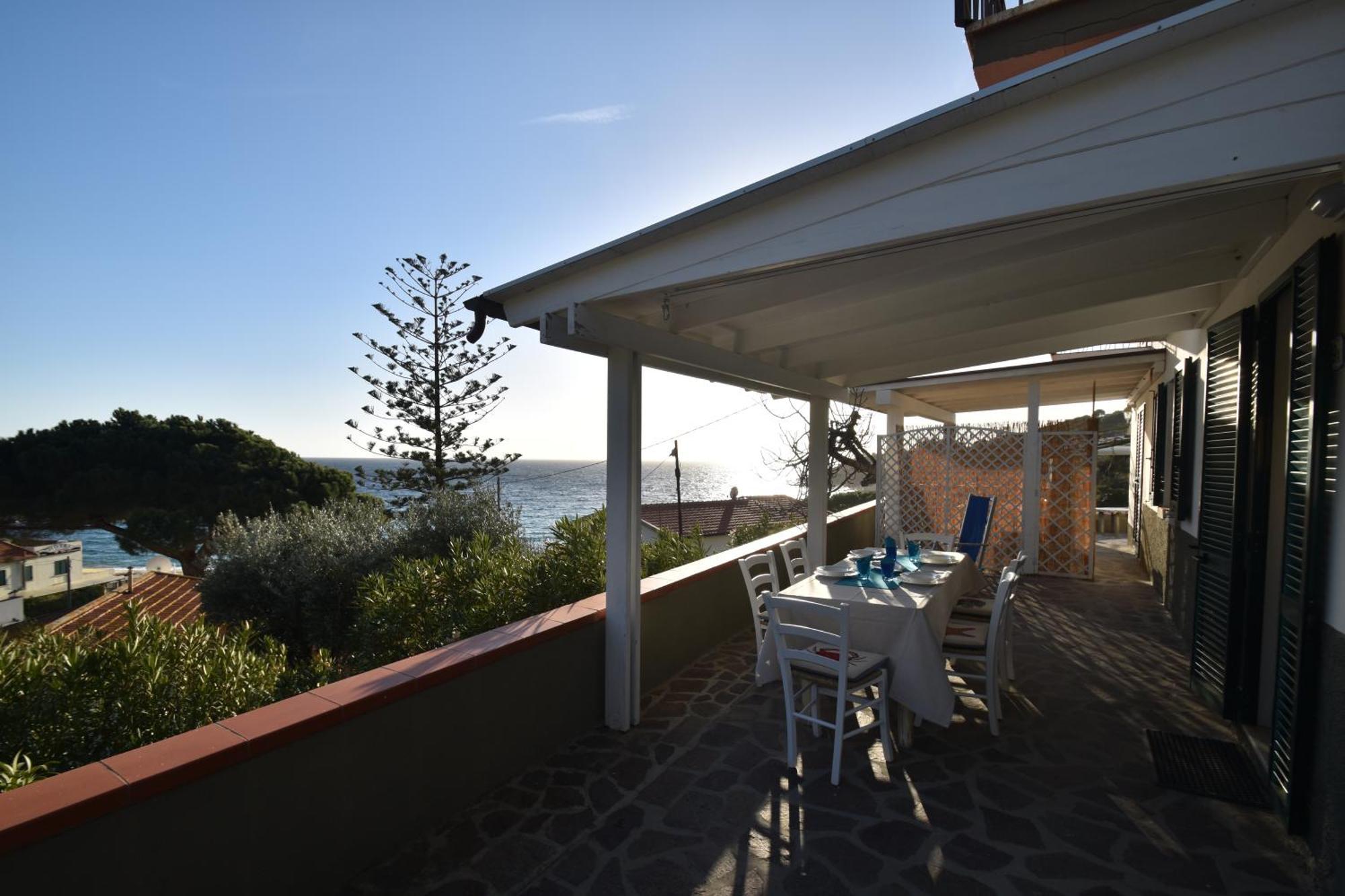 Appartamenti Cavoli - Vista Mare Con Terrazze, Clima E Posti Auto Spiaggia di Cavoli 外观 照片