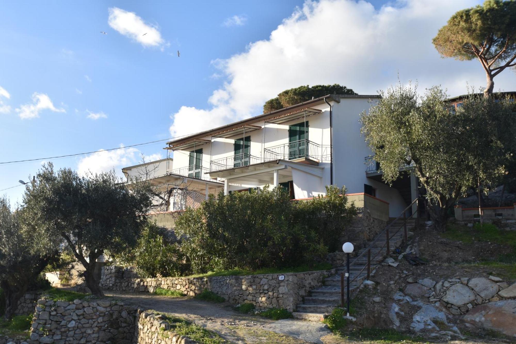 Appartamenti Cavoli - Vista Mare Con Terrazze, Clima E Posti Auto Spiaggia di Cavoli 外观 照片
